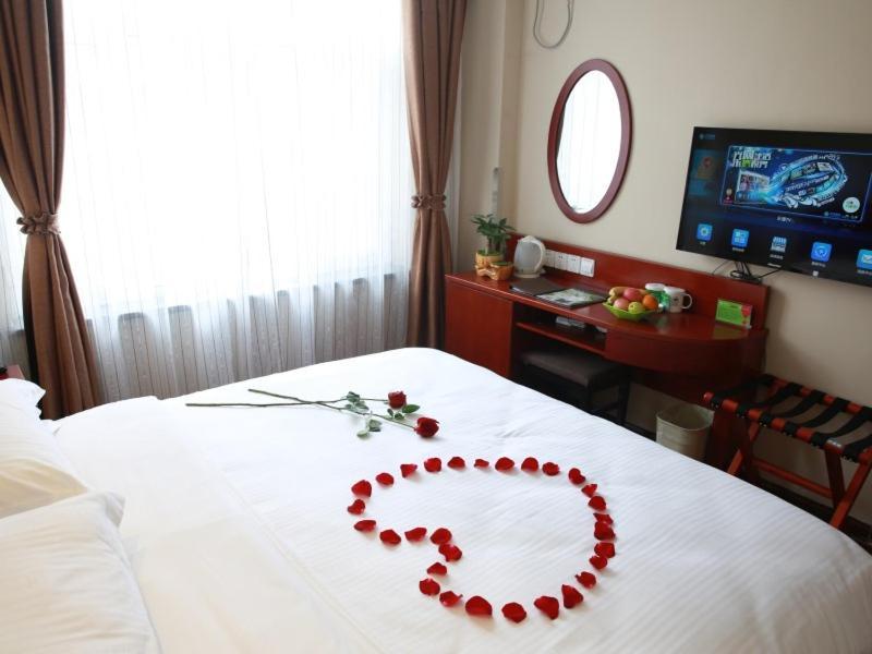 Greentree Inn Bole Wanxianghui Express Hotel Εξωτερικό φωτογραφία