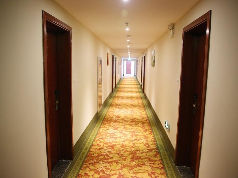 Greentree Inn Bole Wanxianghui Express Hotel Εξωτερικό φωτογραφία