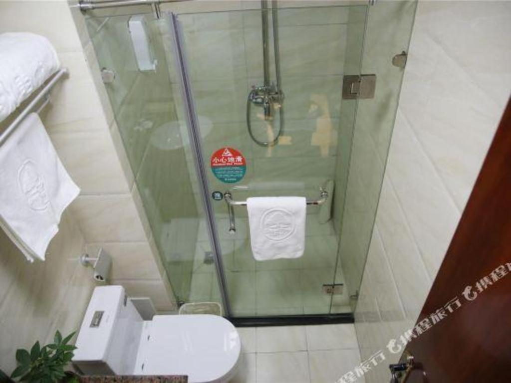 Greentree Inn Bole Wanxianghui Express Hotel Εξωτερικό φωτογραφία