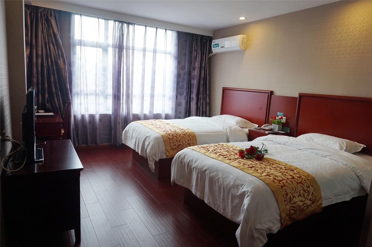 Greentree Inn Bole Wanxianghui Express Hotel Εξωτερικό φωτογραφία